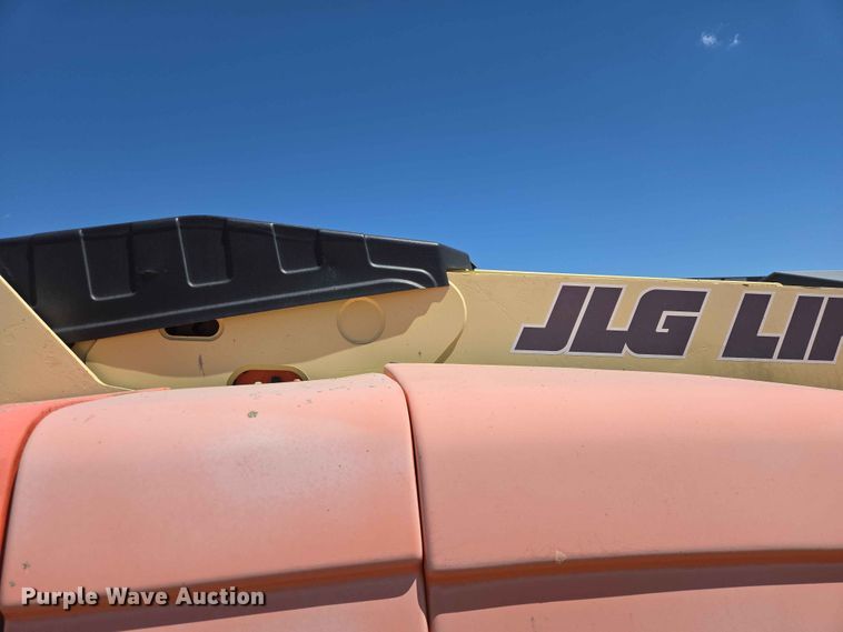 image for item DP8973 2009 JLG 660SJ boom lift
