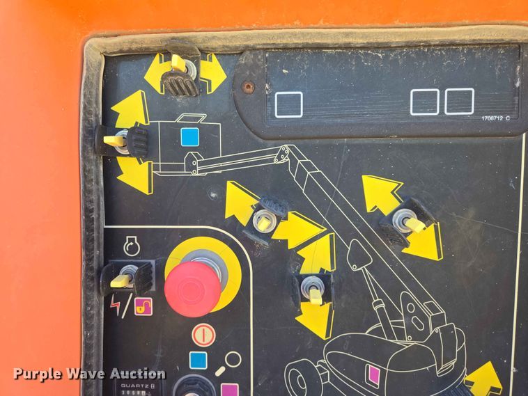 image for item DP8973 2009 JLG 660SJ boom lift