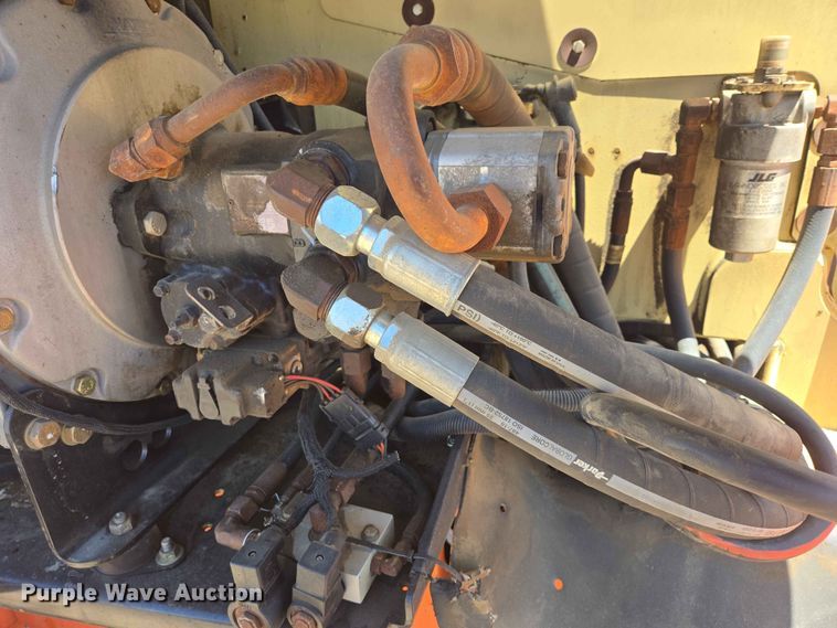 image for item DP8973 2009 JLG 660SJ boom lift