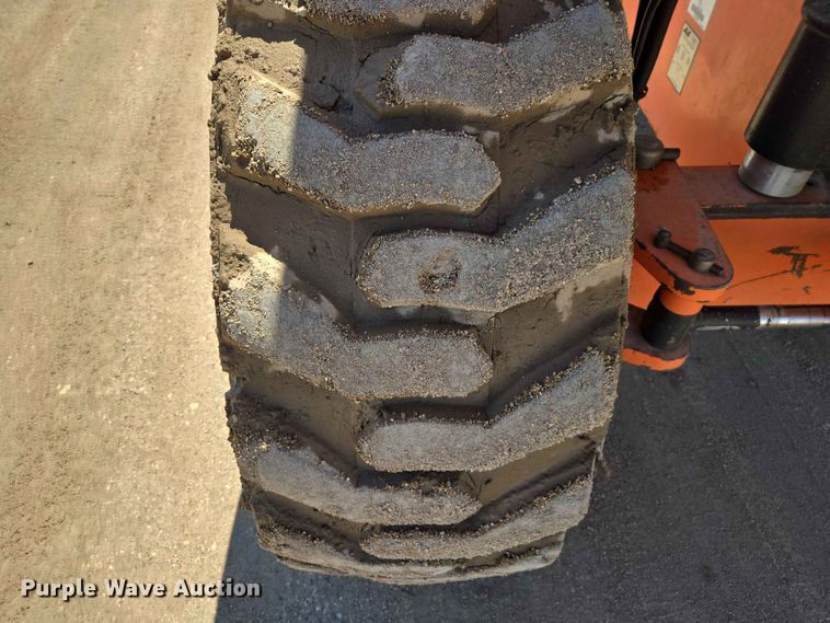 image for item DP8973 2009 JLG 660SJ boom lift
