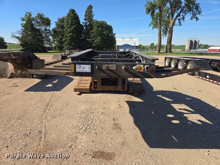 image for item DP8977 1999 Fontaine TH55-FLD lowboy equipment trailer