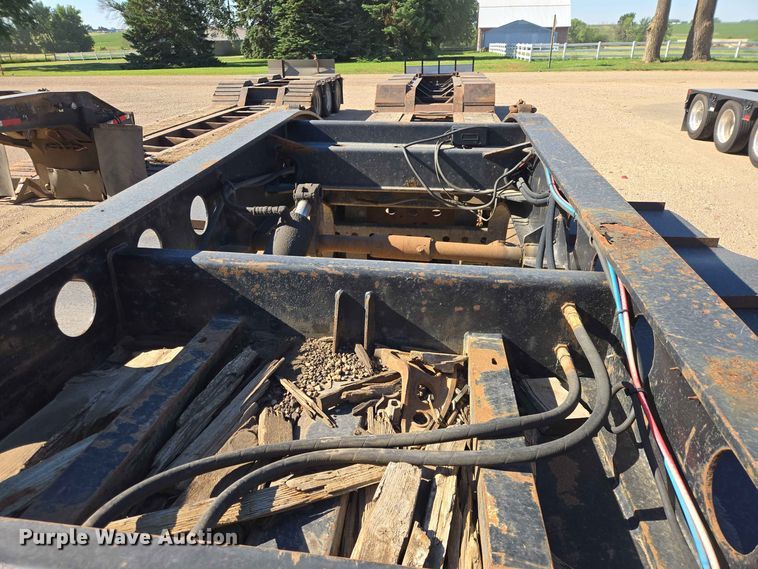 image for item DP8977 1999 Fontaine TH55-FLD lowboy equipment trailer