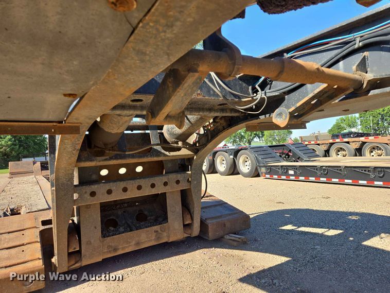 image for item DP8977 1999 Fontaine TH55-FLD lowboy equipment trailer