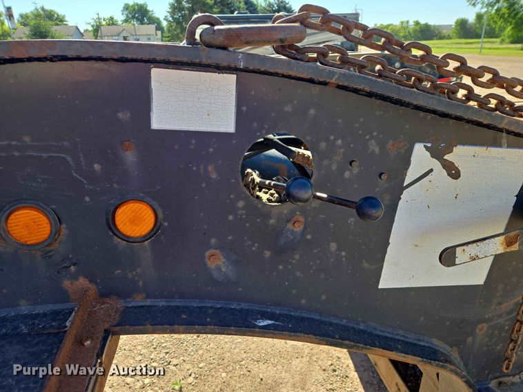 image for item DP8977 1999 Fontaine TH55-FLD lowboy equipment trailer