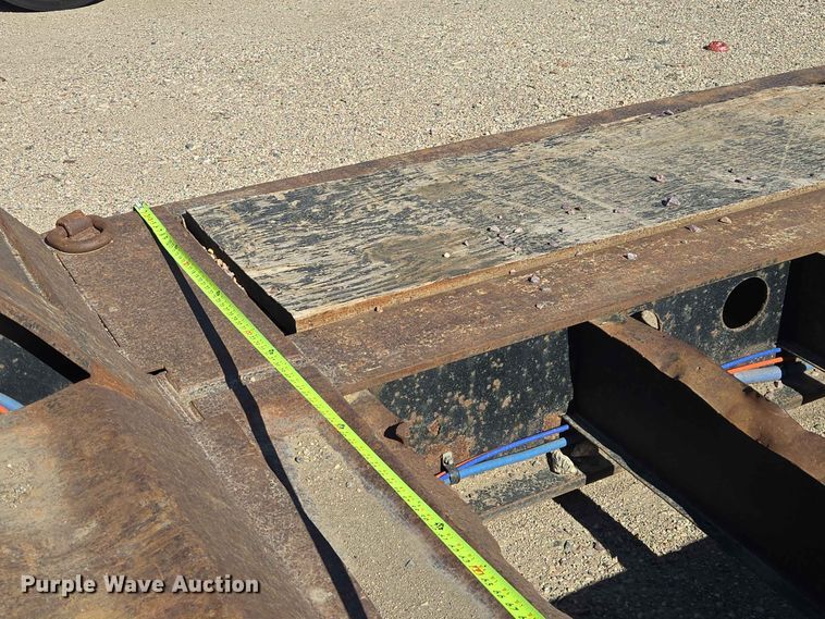 image for item DP8977 1999 Fontaine TH55-FLD lowboy equipment trailer