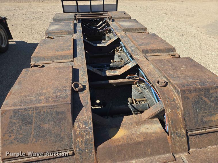 image for item DP8977 1999 Fontaine TH55-FLD lowboy equipment trailer