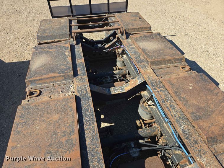 image for item DP8977 1999 Fontaine TH55-FLD lowboy equipment trailer