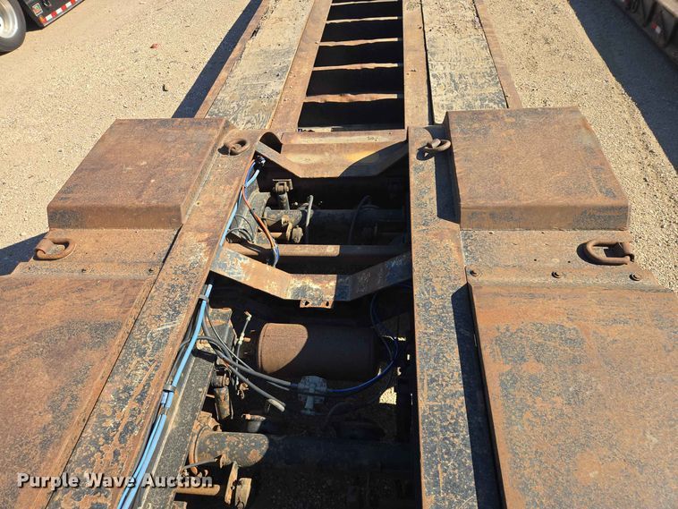 image for item DP8977 1999 Fontaine TH55-FLD lowboy equipment trailer
