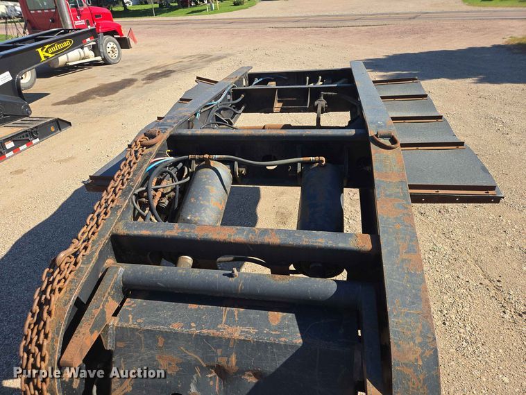image for item DP8977 1999 Fontaine TH55-FLD lowboy equipment trailer