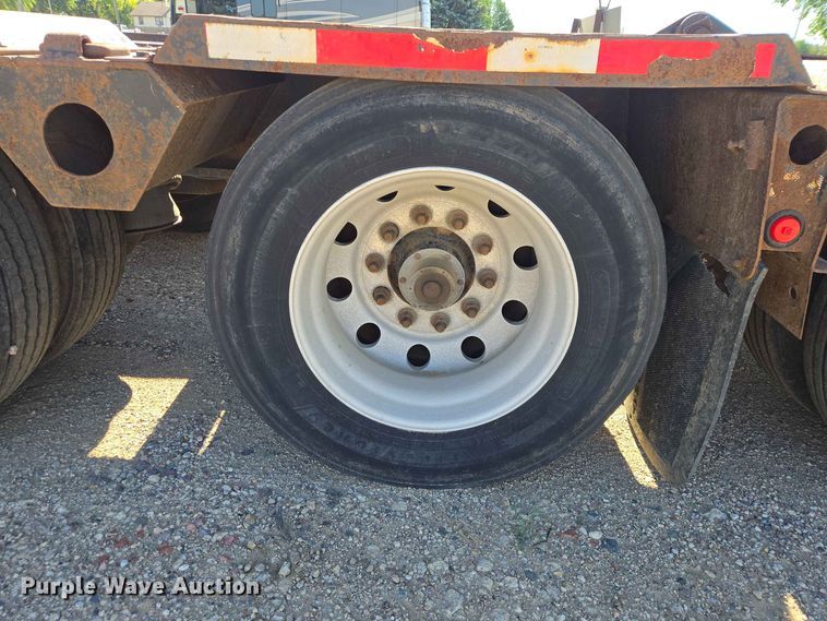 image for item DP8977 1999 Fontaine TH55-FLD lowboy equipment trailer