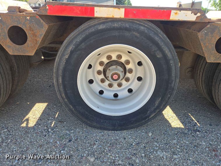 image for item DP8977 1999 Fontaine TH55-FLD lowboy equipment trailer