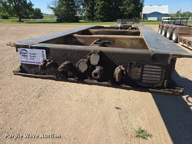 image for item DP8978 1988 Trailking TK100DG-4300 lowboy equipment trailer