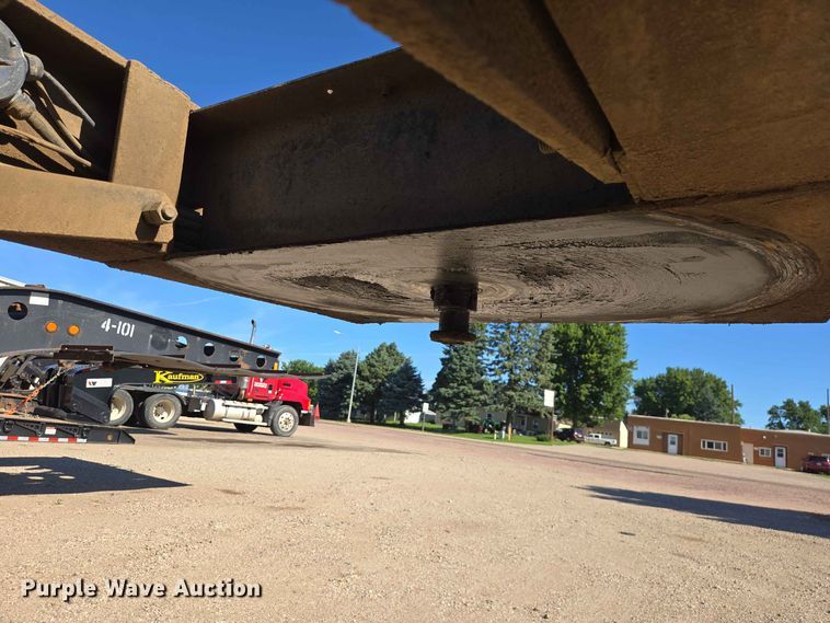 image for item DP8978 1988 Trailking TK100DG-4300 lowboy equipment trailer