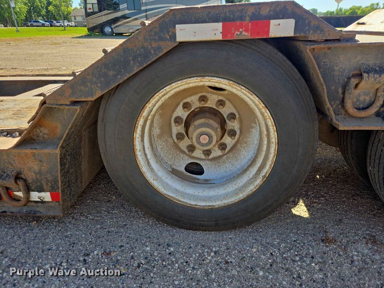 image for item DP8978 1988 Trailking TK100DG-4300 lowboy equipment trailer