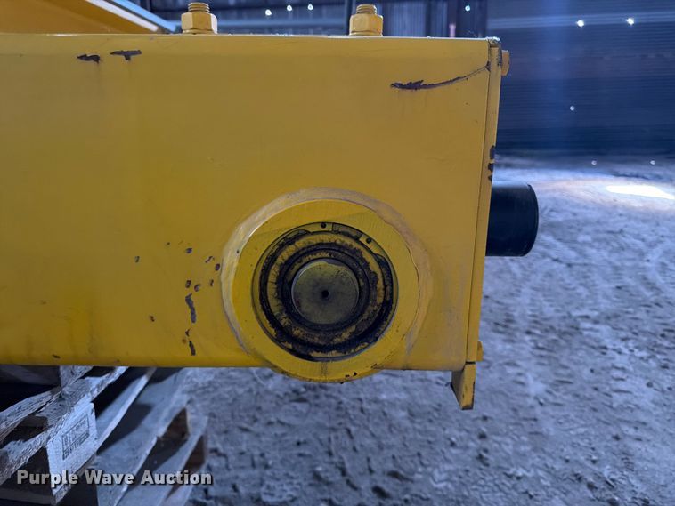 image for item DQ7782 Custom Steel Inc. overhead crane