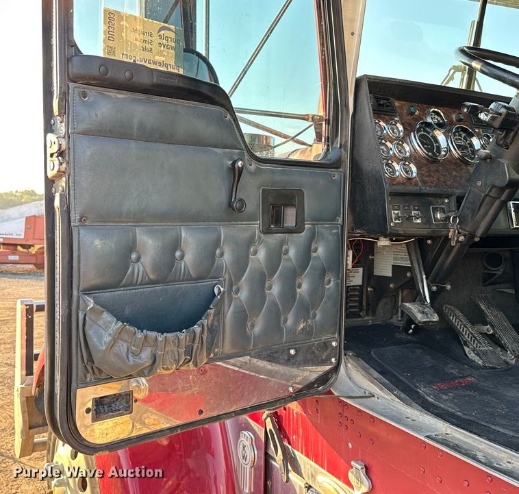 image for item DU3503 1997 Kenworth W900 semi truck