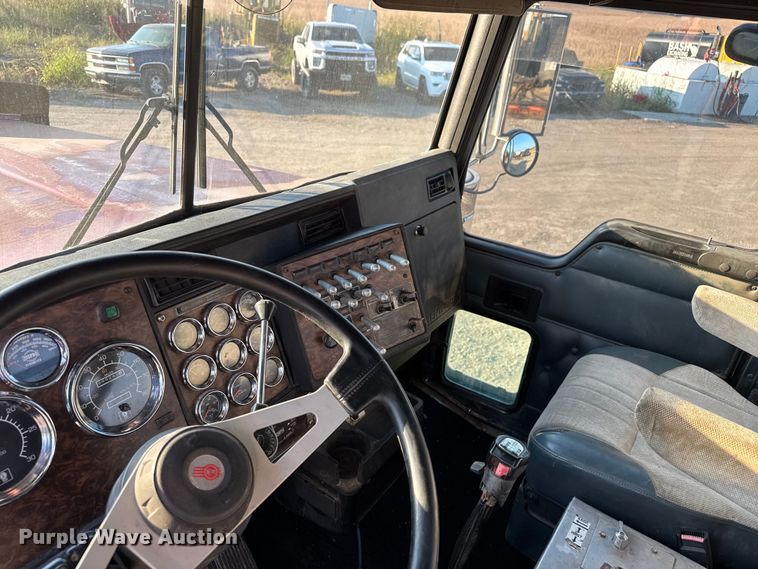 image for item DU3503 1997 Kenworth W900 semi truck
