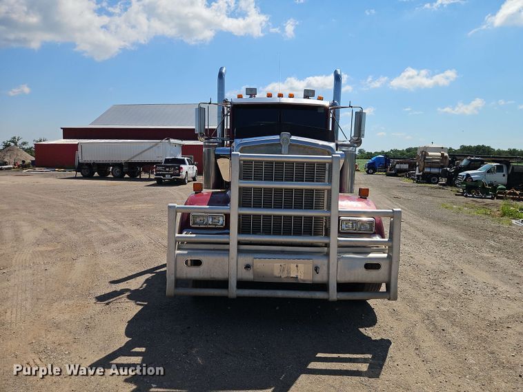 image for item DU3503 1997 Kenworth W900 semi truck
