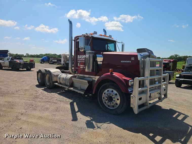 image for item DU3503 1997 Kenworth W900 semi truck