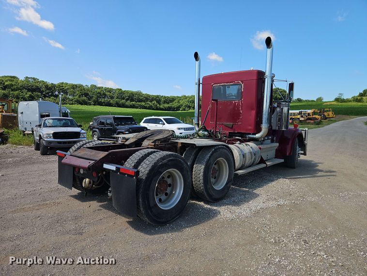 image for item DU3503 1997 Kenworth W900 semi truck