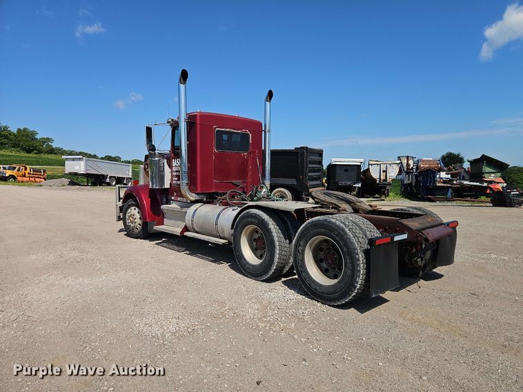 image for item DU3503 1997 Kenworth W900 semi truck