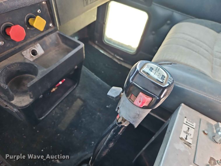 image for item DU3503 1997 Kenworth W900 semi truck