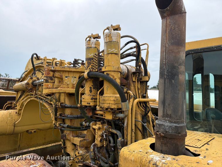 image for item DU5750 1986 Caterpillar 637E conventional scraper 