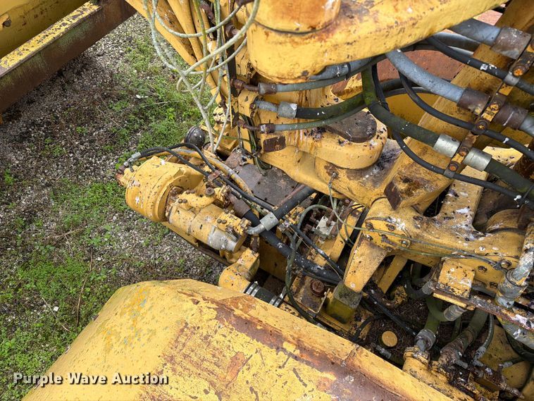 image for item DU5750 1986 Caterpillar 637E conventional scraper 