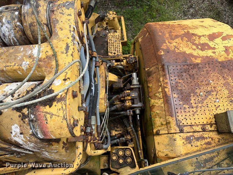image for item DU5750 1986 Caterpillar 637E conventional scraper 