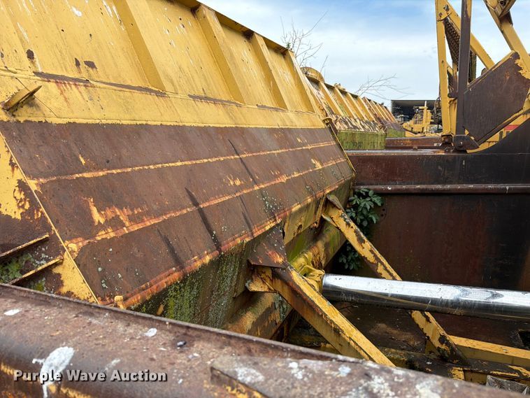 image for item DU5750 1986 Caterpillar 637E conventional scraper 