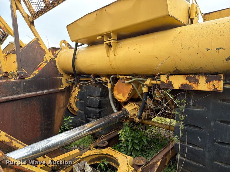 image for item DU5750 1986 Caterpillar 637E conventional scraper 