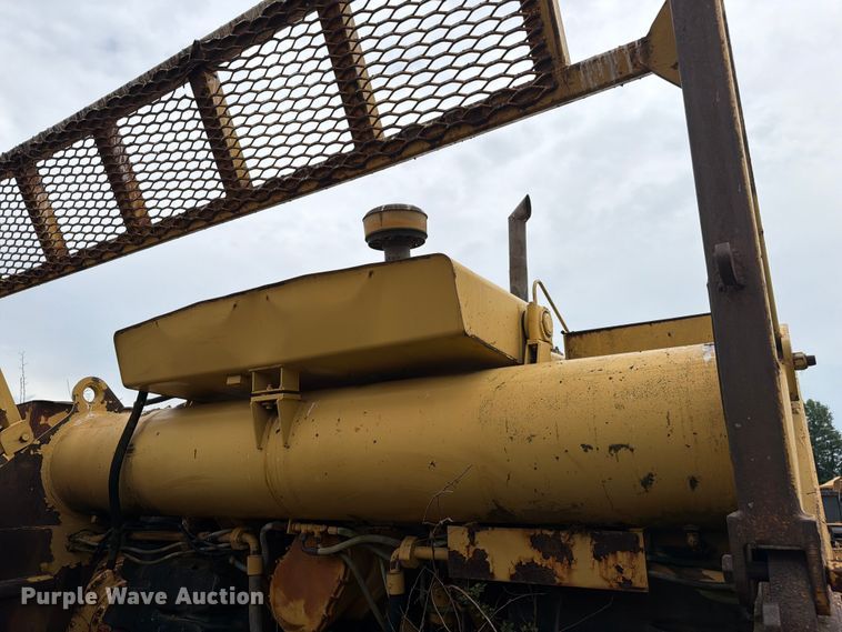 image for item DU5750 1986 Caterpillar 637E conventional scraper 