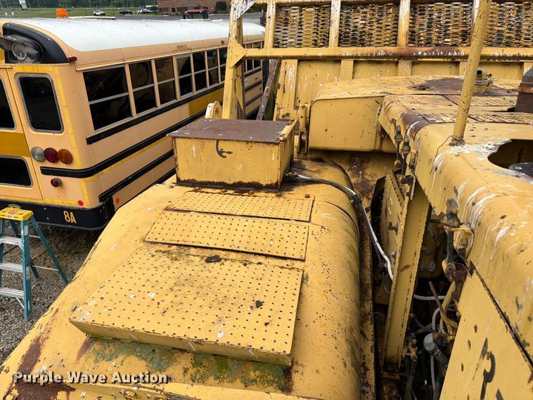 image for item DU5750 1986 Caterpillar 637E conventional scraper 