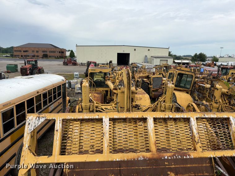 image for item DU5750 1986 Caterpillar 637E conventional scraper 