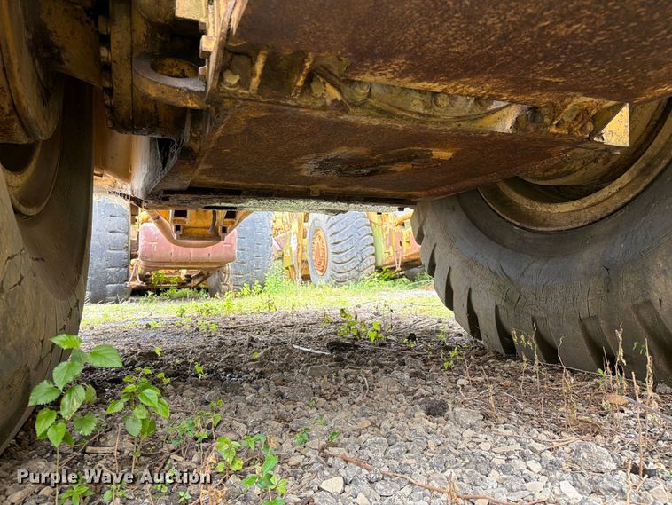 image for item DU5750 1986 Caterpillar 637E conventional scraper 