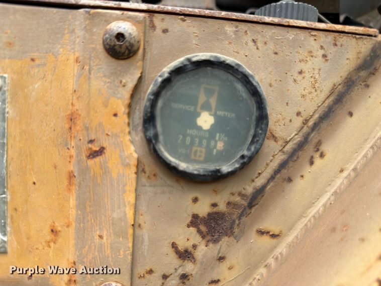 image for item DU5750 1986 Caterpillar 637E conventional scraper 