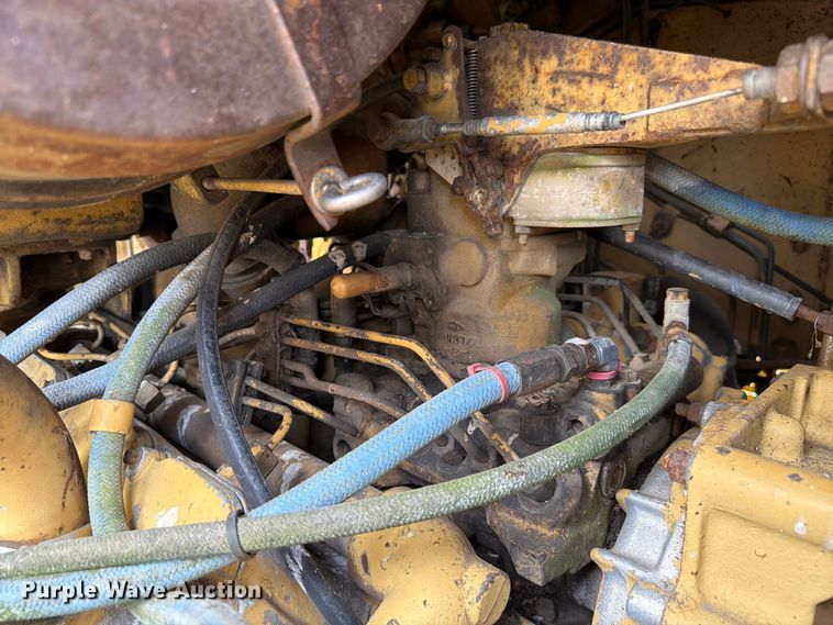 image for item DU5750 1986 Caterpillar 637E conventional scraper 