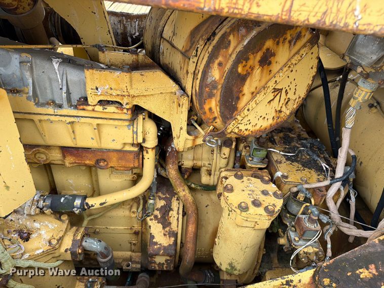 image for item DU5750 1986 Caterpillar 637E conventional scraper 