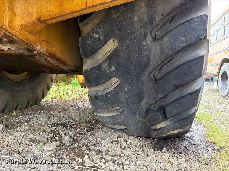 image for item DU5750 1986 Caterpillar 637E conventional scraper 