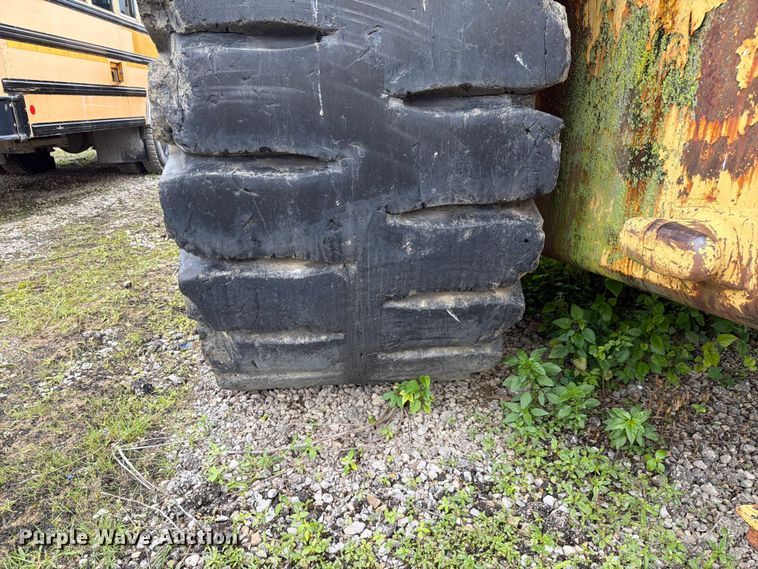 image for item DU5750 1986 Caterpillar 637E conventional scraper 