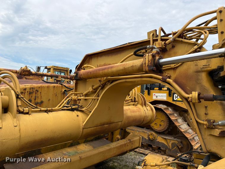 image for item DU5751 1975 Caterpillar 623 water wagon