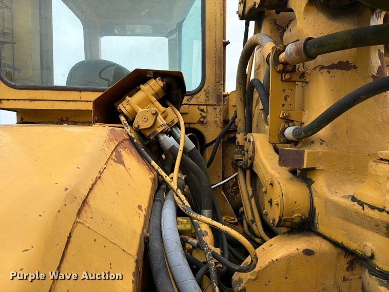 image for item DU5751 1975 Caterpillar 623 water wagon