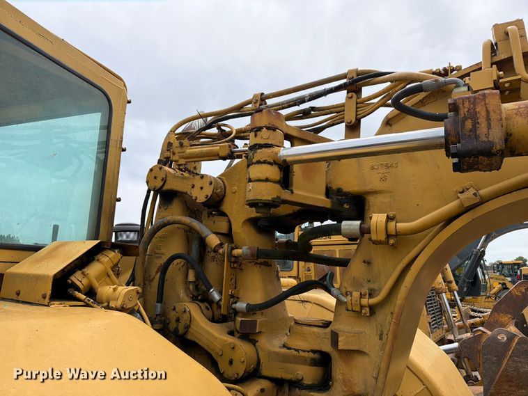 image for item DU5751 1975 Caterpillar 623 water wagon
