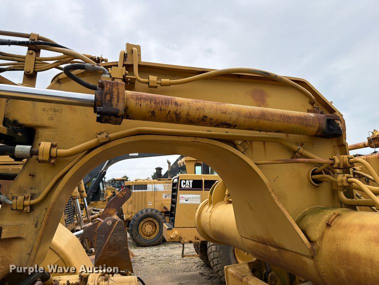 image for item DU5751 1975 Caterpillar 623 water wagon