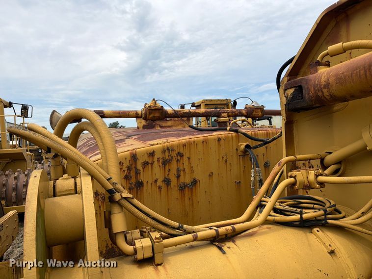 image for item DU5751 1975 Caterpillar 623 water wagon