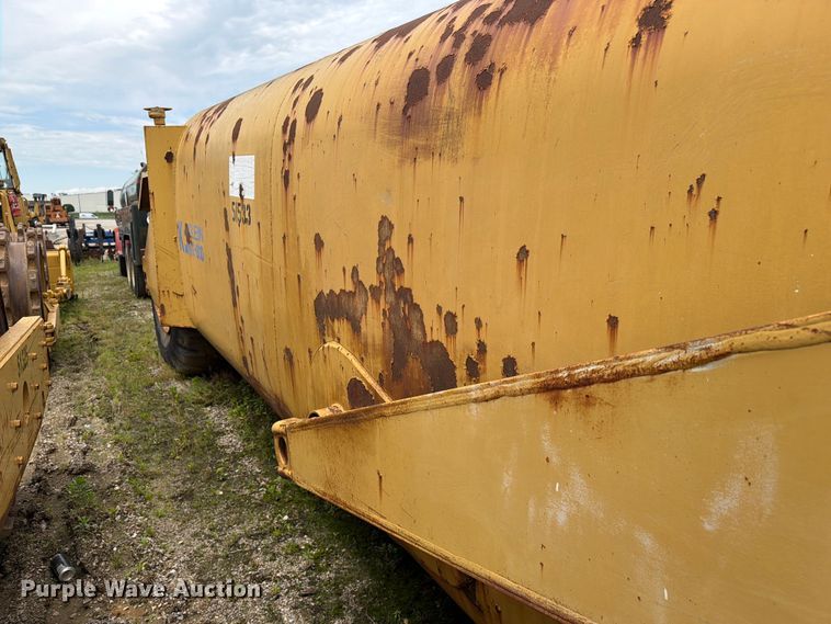 image for item DU5751 1975 Caterpillar 623 water wagon