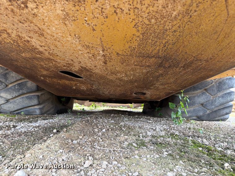 image for item DU5751 1975 Caterpillar 623 water wagon