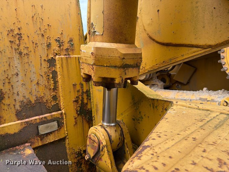 image for item DU5751 1975 Caterpillar 623 water wagon