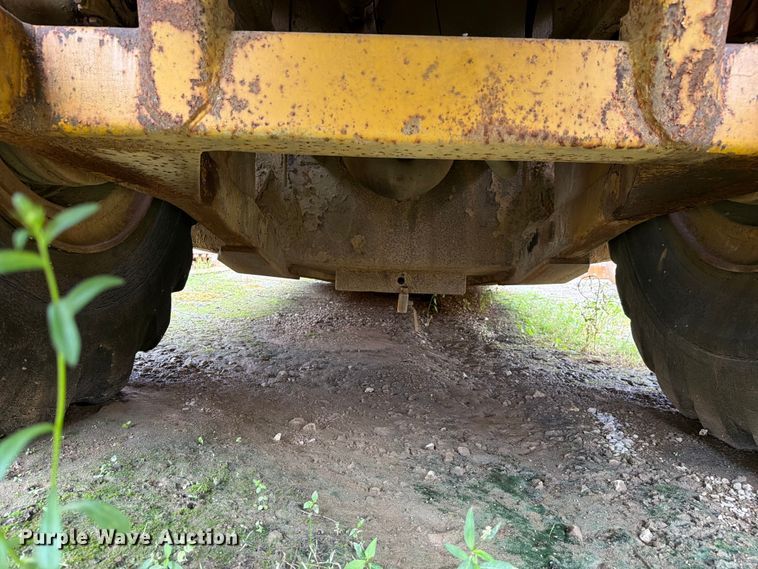 image for item DU5751 1975 Caterpillar 623 water wagon