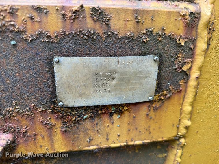 image for item DU5751 1975 Caterpillar 623 water wagon